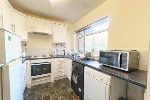 2 bedroom apartment for sale, Heywood Old Road, Middleton, Manchester, M24