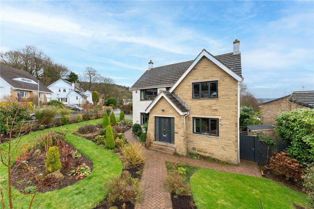 Oakwood Drive, Bingley, BD16 4 bed detached house - £500,000
