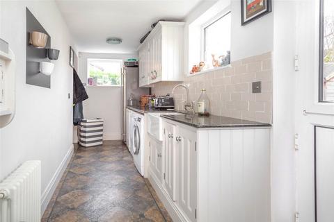 6 Anson Croft, Hambleton, Selby, YO8 9QW