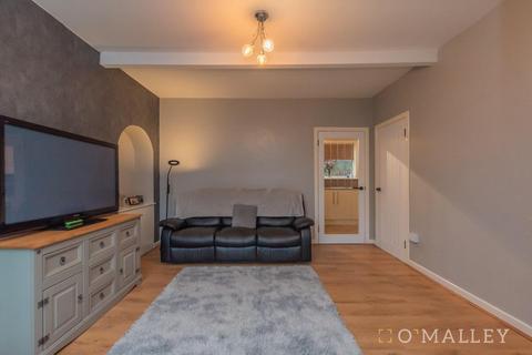 2 Braehead, Alva, FK12 5JR
