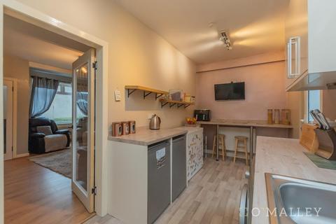 2 Braehead, Alva, FK12 5JR