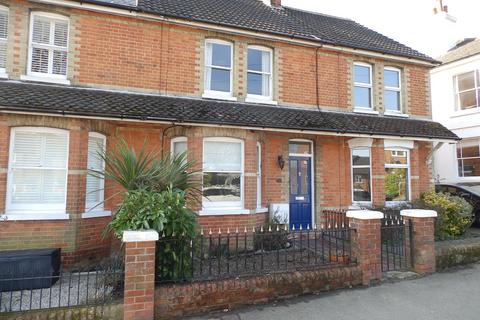 3 bedroom terraced house to rent, Dorset Road, Tunbridge Wells, TN2