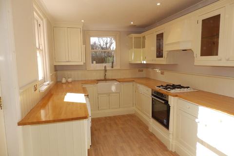 3 bedroom terraced house to rent, Dorset Road, Tunbridge Wells, TN2