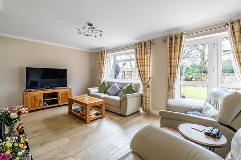 3 bedroom link detached house for sale, Hazelwood Road, Hurst Green