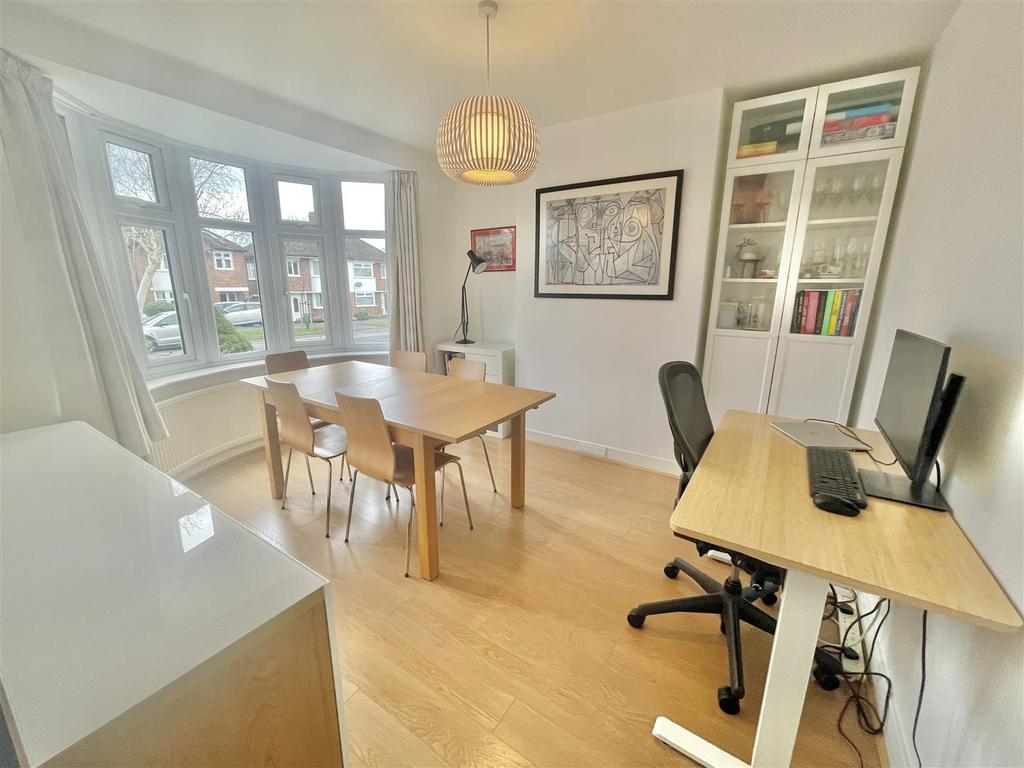 Dining room.jpg