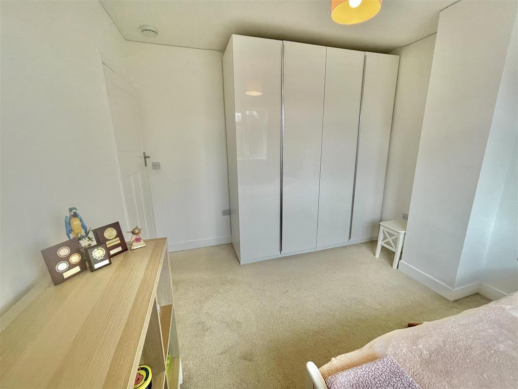 Bedroom 2.2.jpg