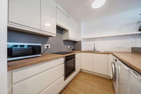 1 bedroom flat to rent, Woolwich Road Belvedere DA17