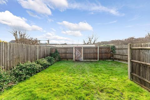 3 bedroom end of terrace house for sale, Oatlands Road, Burgh Heath