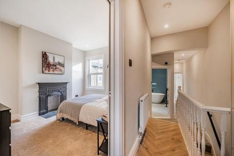 64a Farley Road, London, SE6 2AB