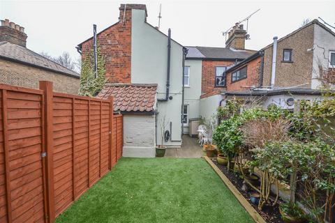 2 bedroom terraced house for sale, Ongar Road, Brentwood