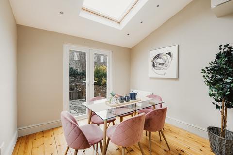 83 Sefton Park Road, Bristol, BS7 9AW