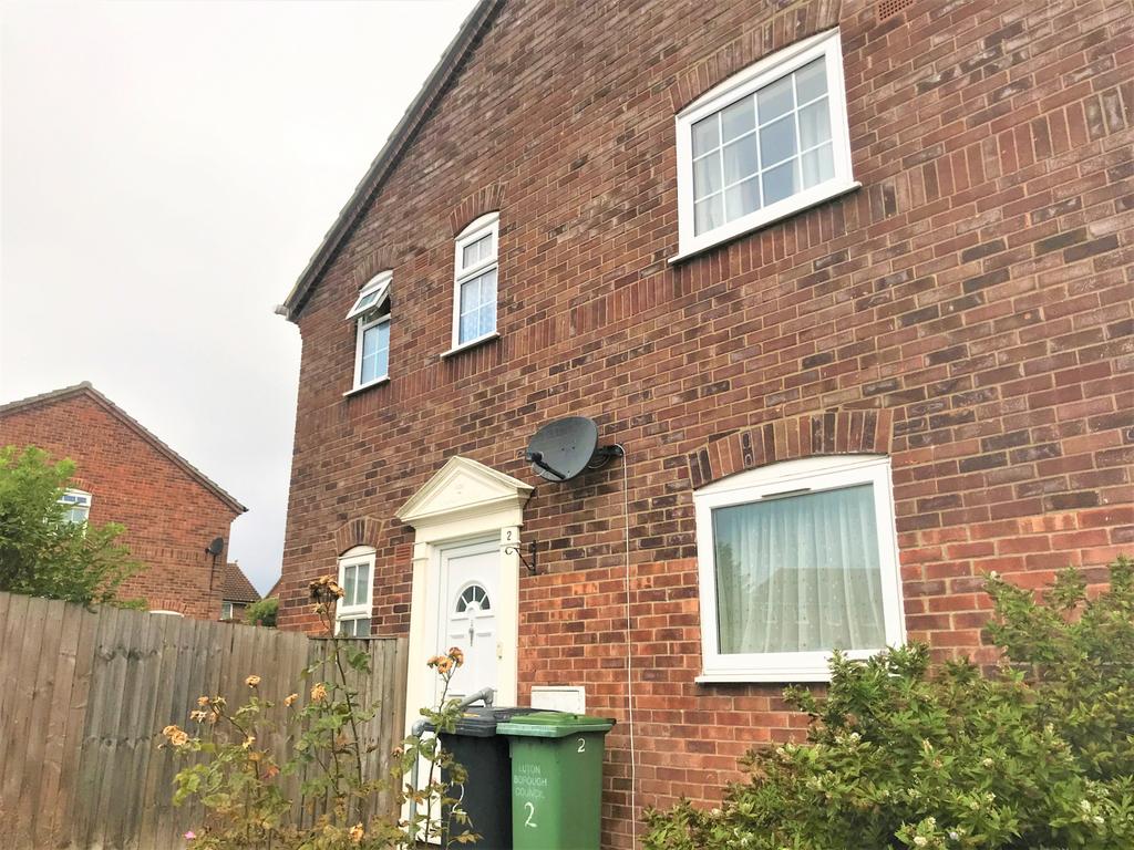 Studio flat available for sale located on eagles