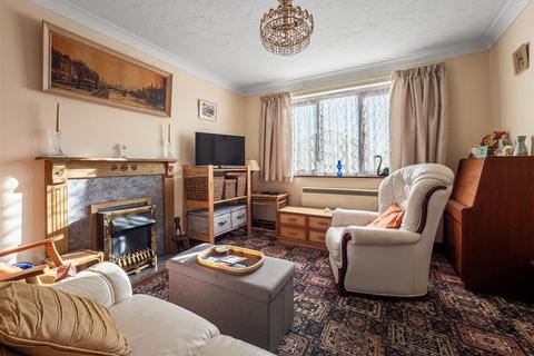 22 Brynglas, Penygroes, Llanelli, SA14 7PY