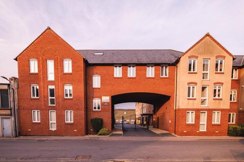 2 bedroom apartment for sale, Station Street, Ross-on-Wye, Herefordshire, HR9