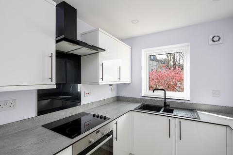 2 bedroom flat to rent, Grays Loan , Edinburgh EH10