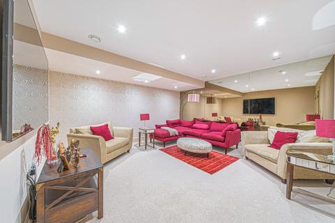 undefined, Warrenhurst Gardens, Weybridge, KT13