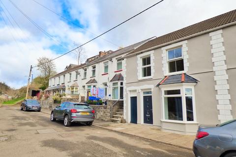 3 bedroom end of terrace house for sale, Pontyrhyl, Bridgend CF32