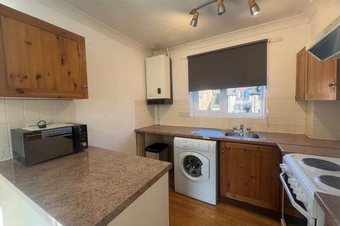 2 bedroom maisonette to rent, Waldon Gardens, Southampton SO18