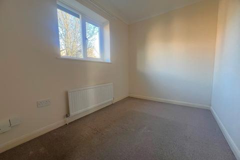 2 bedroom maisonette to rent, Waldon Gardens, Southampton SO18