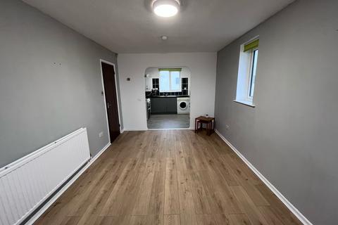 1 bedroom flat to rent, 19 Brunswick Court Duke Street Swansea