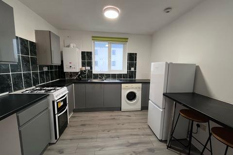 1 bedroom flat to rent, 19 Brunswick Court Duke Street Swansea