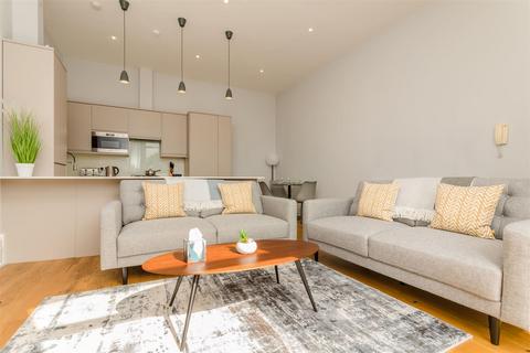 2 bedroom flat to rent, Western Road, Brighton