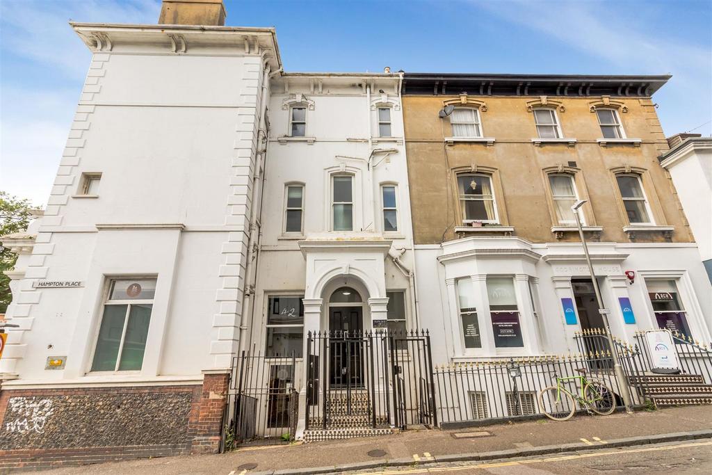 1, 142 Western Rd new21.jpg