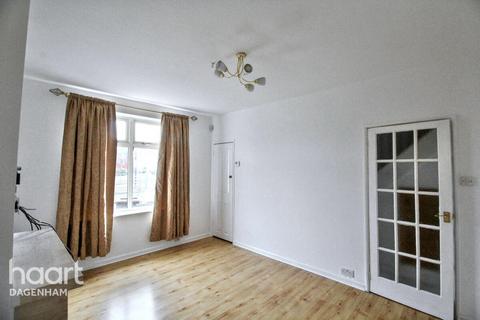 2 bedroom terraced house to rent, Wood Lane, DAGENHAM