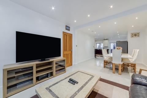 Hathway Terrace, SE14