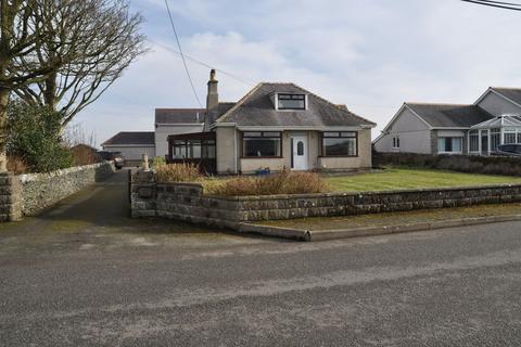 4 bedroom detached bungalow for sale, Haulfryn, Amlwch, LL68