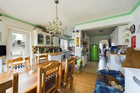 19 Collingbourne Road, Gloucester, GL4 6BG