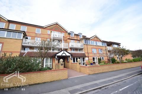 1 bedroom flat for sale, Flat 40, Poplar Court, Kings Road, Lytham St. Annes, Lancashire