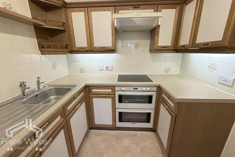 1 bedroom flat for sale, Flat 40, Poplar Court, Kings Road, Lytham St. Annes, Lancashire