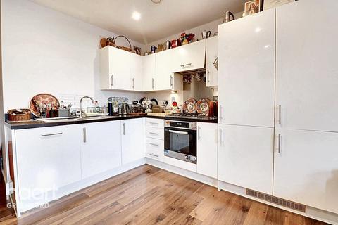 1 bedroom apartment for sale, Rectory Park Avenue, Northolt