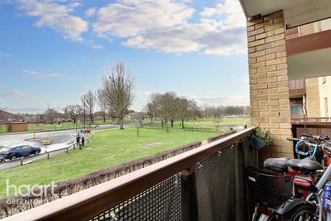 1 bedroom apartment for sale, Rectory Park Avenue, Northolt