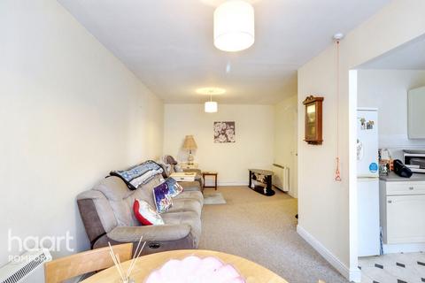 1 bedroom retirement property for sale, Gibson Court, Romford, RM1 1AJ