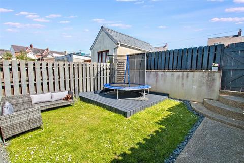 Rydal Feidrfair, Cardigan, SA43 1EB