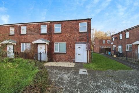 3 bedroom end of terrace house for sale, Hornbeam Court, Swindon, SN2