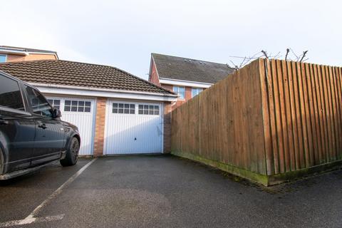 4 bedroom semi-detached house for sale, Welbury Road, Hamilton