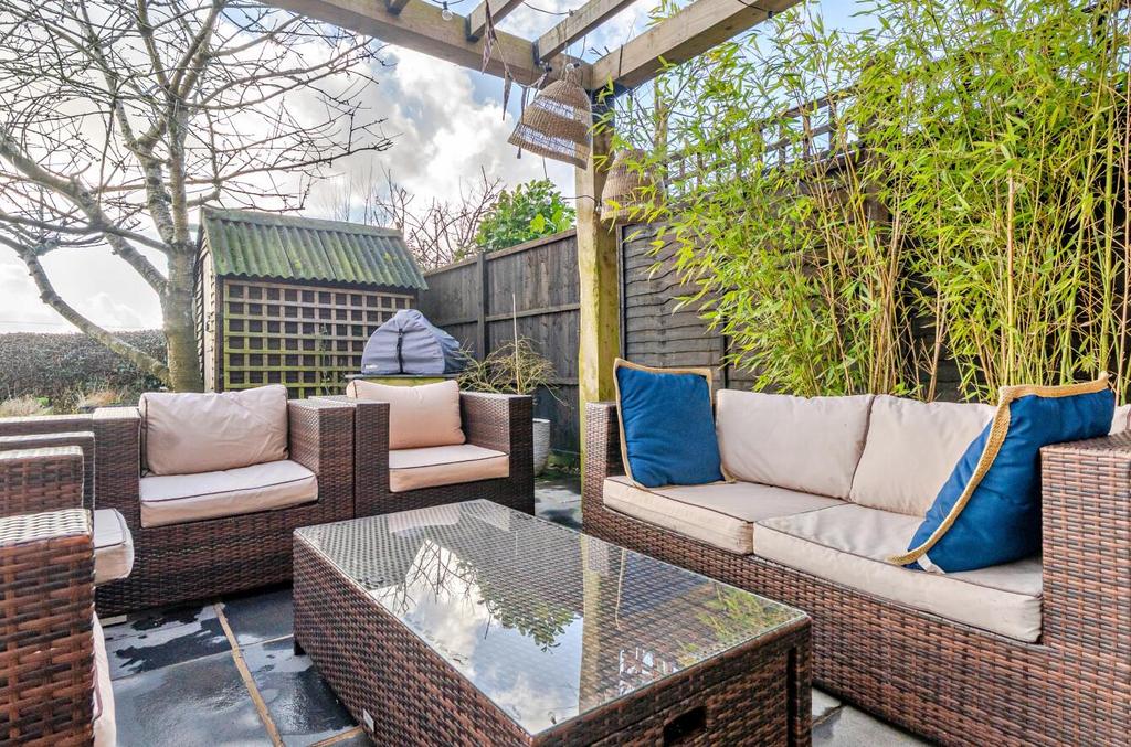 Patio1.JPG