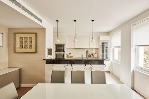 3 bedroom apartment for sale, Beaufort Gardens, London SW3