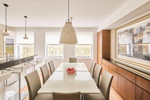 3 bedroom apartment for sale, Beaufort Gardens, London SW3