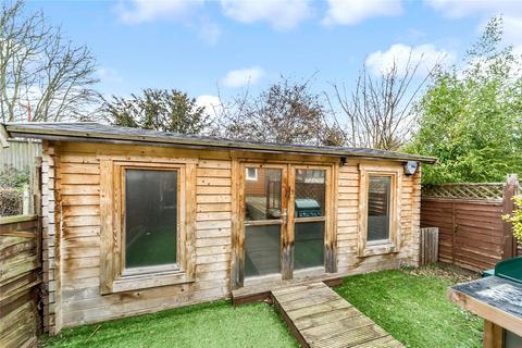 16 Preston Road, Northfleet, Gravesend, DA11 8DE