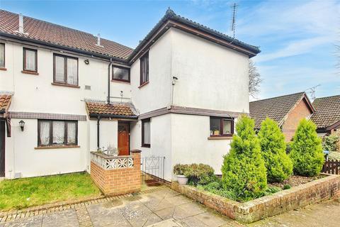 3 bedroom end of terrace house for sale, Ashwindham Court, Surrey GU21