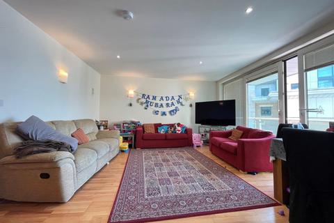 2 bedroom flat for sale, 64 Dolphin Quays The Quay, Poole Quay, Poole, Dorset, BH15 1HH