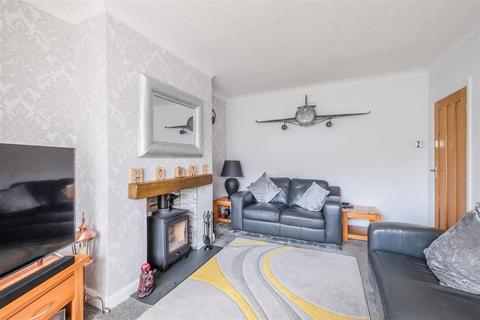 54 Devon Way, Brighouse, HD6 4DT