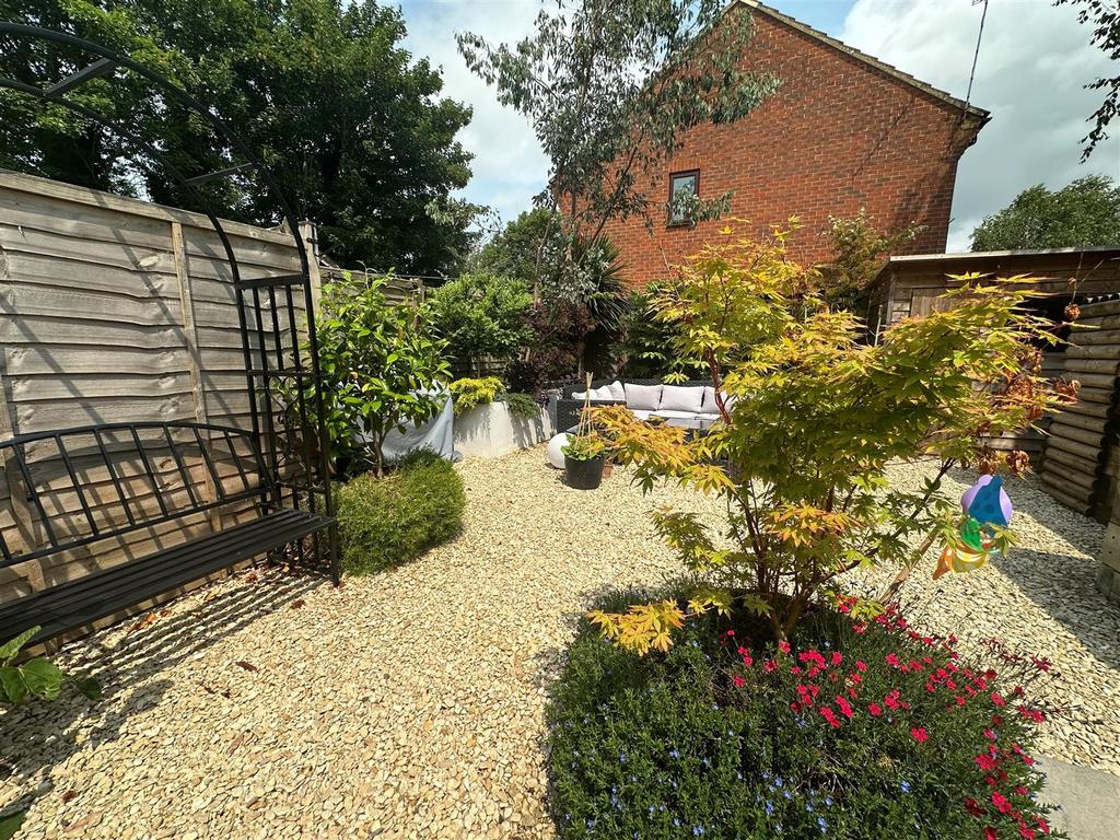 Garden 2.jpg