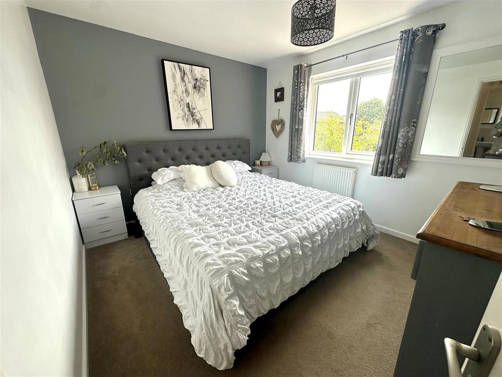 Main bedroom.jpg