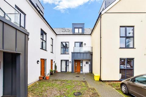 1 bedroom apartment for sale, Chalkpit Lane, Dorking, Surrey