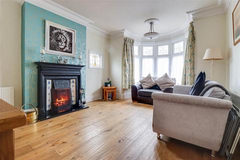 5 bedroom semi-detached house for sale, Southbourne Grove, Westcliff-On-Sea SS0